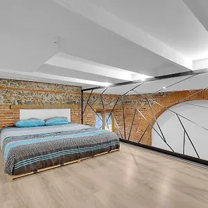 Loft Toulousain Atypique Renove A Neuf Appartement