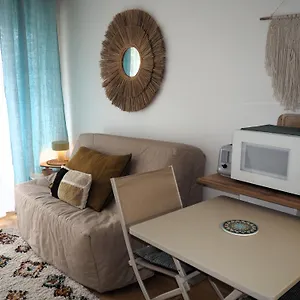 Studio, Balcon Et Acces Direct Page Dinard