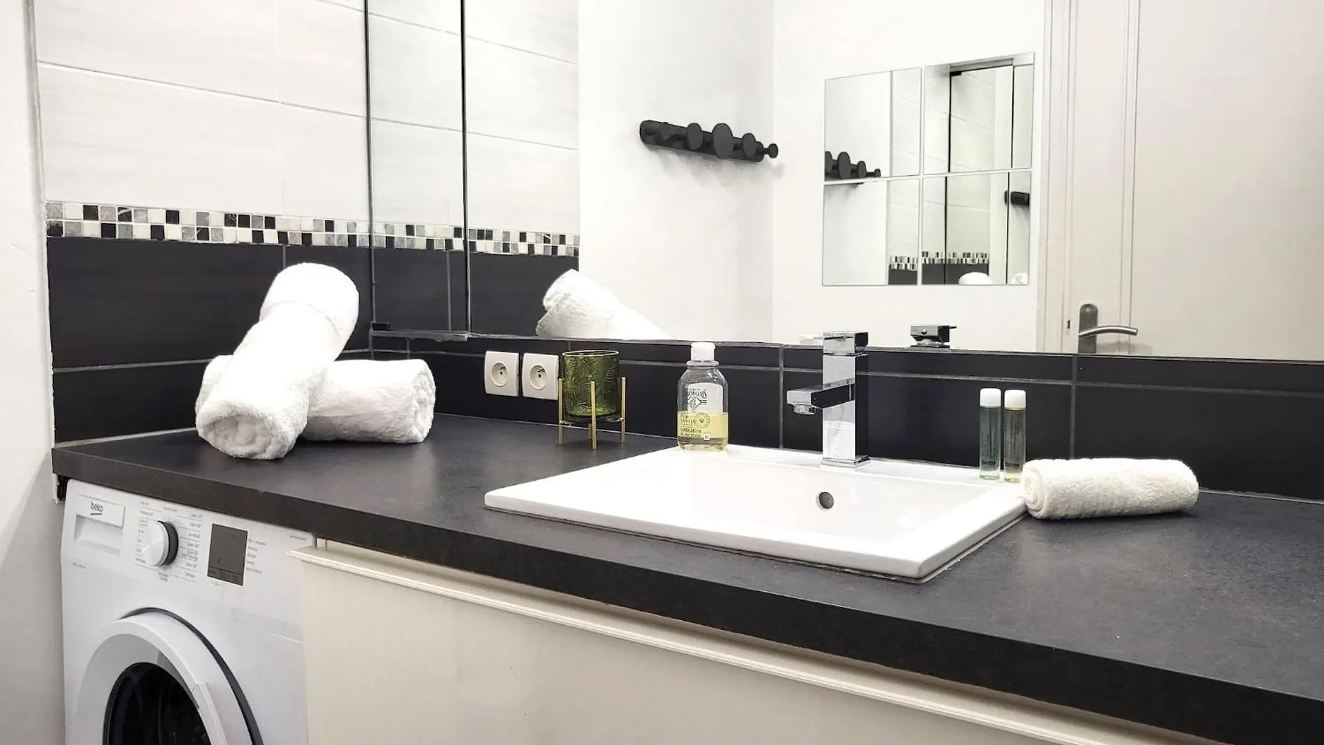Apartment Ferienwohnung Superbe T2 - 2-4 personnes - Parking gratuit Toulouse
